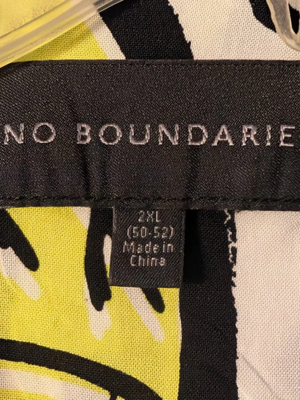 No Boundaries men's 2XL 2pc Set White Doodle Nylon Printed Swim Shorts/Shirt NWT